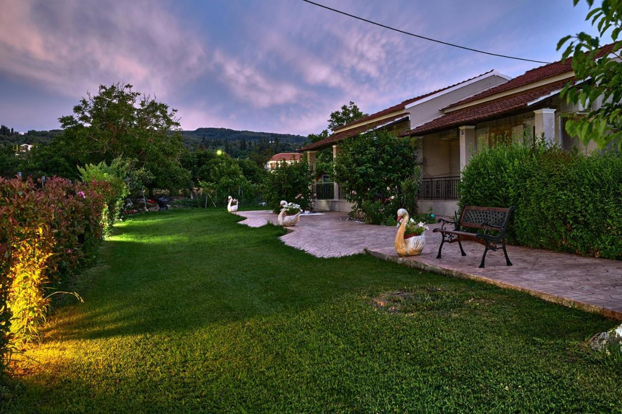 Villa Sandra Litheres ภายนอก รูปภาพ