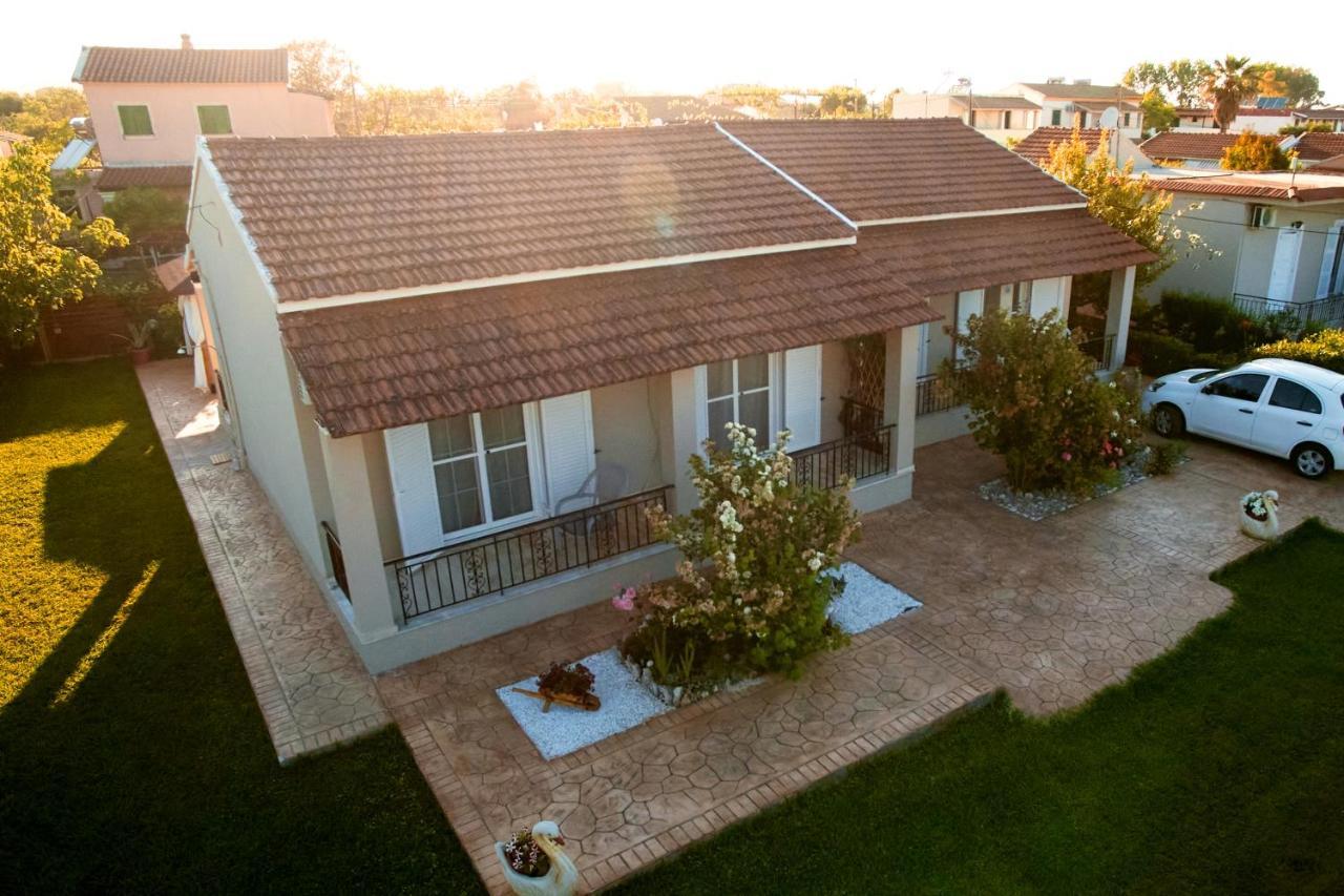 Villa Sandra Litheres ภายนอก รูปภาพ